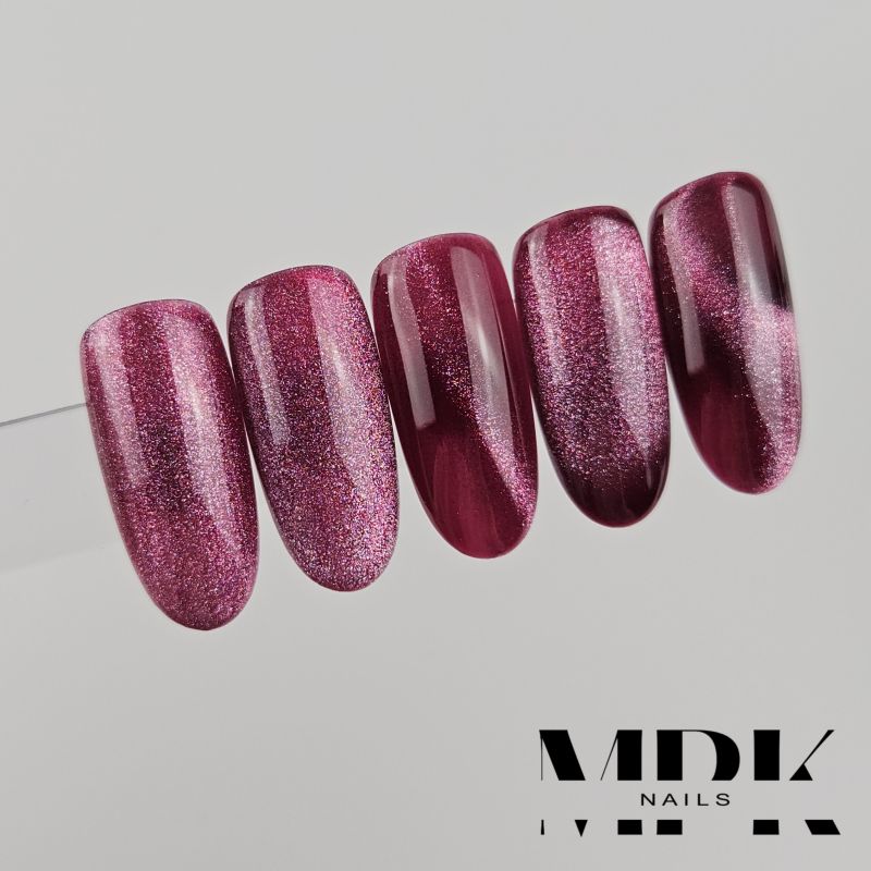 Cat Eye Gel Polish Metallic Berry